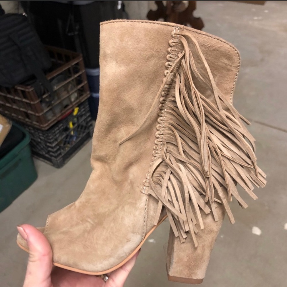 Dolce Vita Mazarine Bootie-Hard to Find EUC